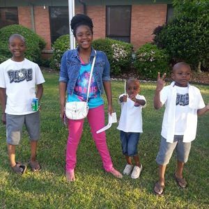 Meet your Posher, Lashondra